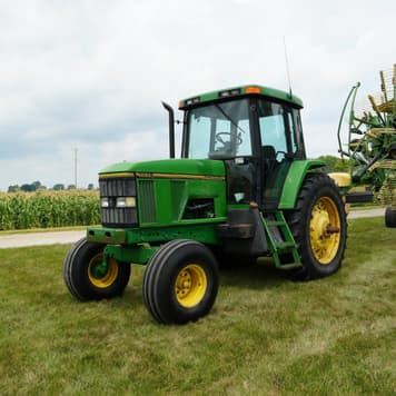 Main image John Deere 7200